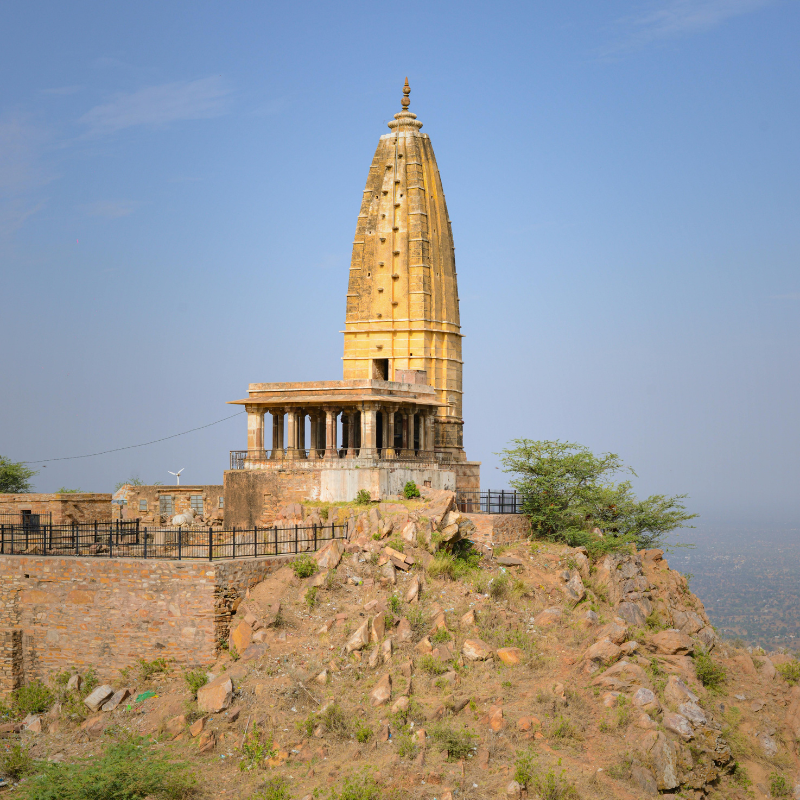 Ancient heritage forts and intricately carved temples in the historic town of Sikar